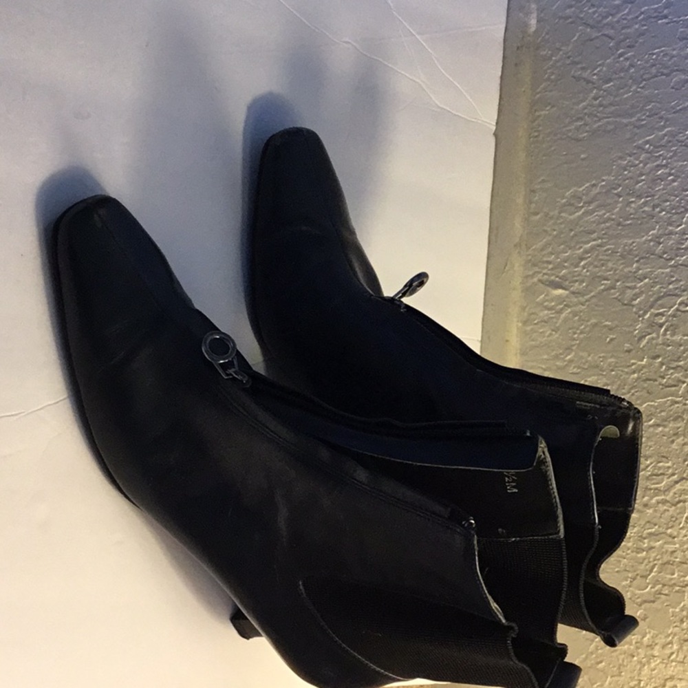 Van Eli lather Ankle Boot